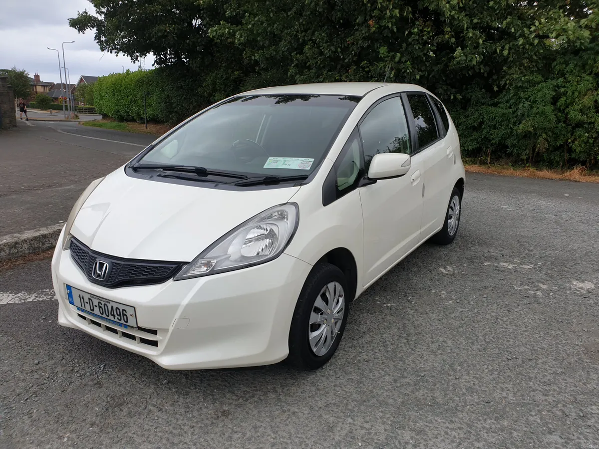 HONDA FIT / 2011/ AUTO/ 1.3 PETROL/ NCT/ TAX - Image 2