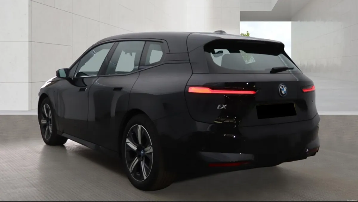 BMW IX XDRIVE50 M SPORT 550KM RANGE - Image 3