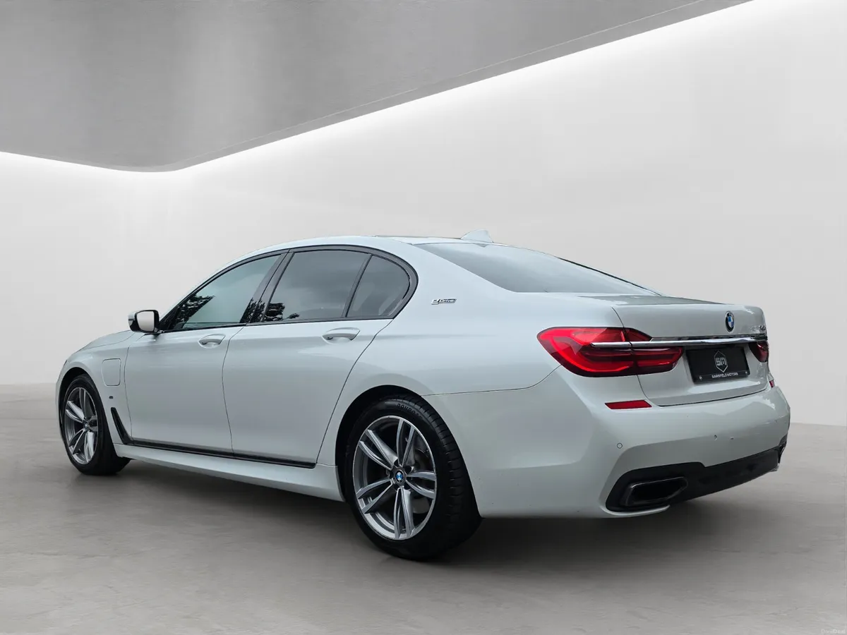 2018 BMW 740E M-SPORT - Image 5