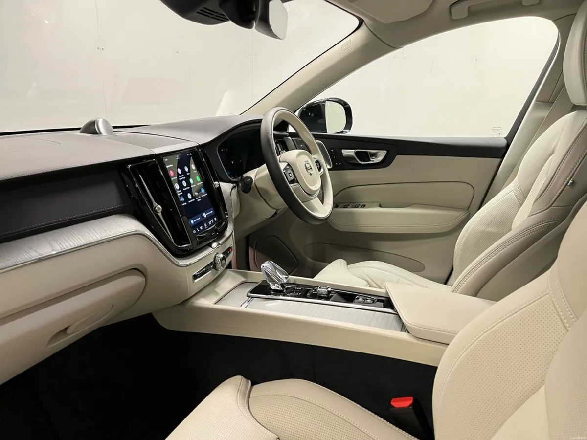 Volvo XC60 T6 Ultimate Dark PHEV 350BHP - 21 Inch - Image 6