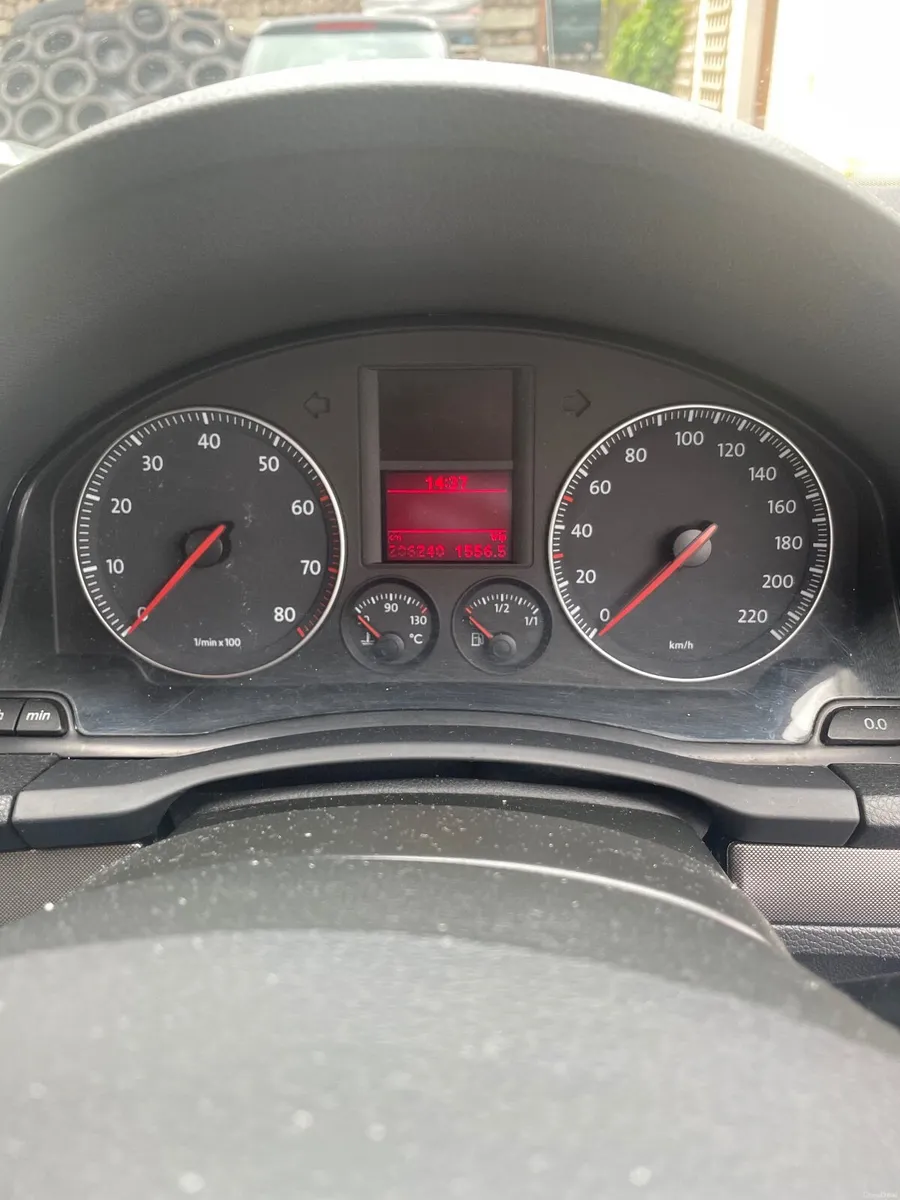 Volkswagen Golf 2006 - Image 1
