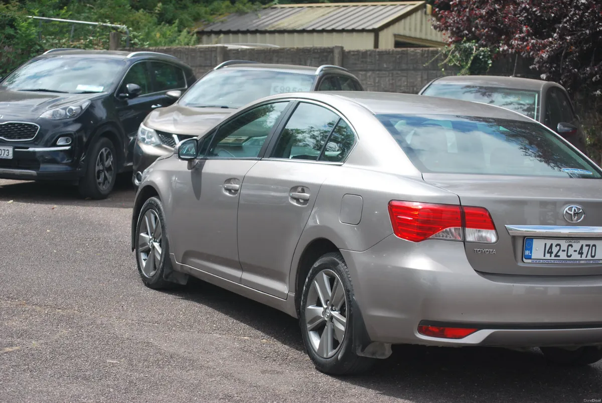Toyota Avensis 2014 2.0 Aura - Image 6
