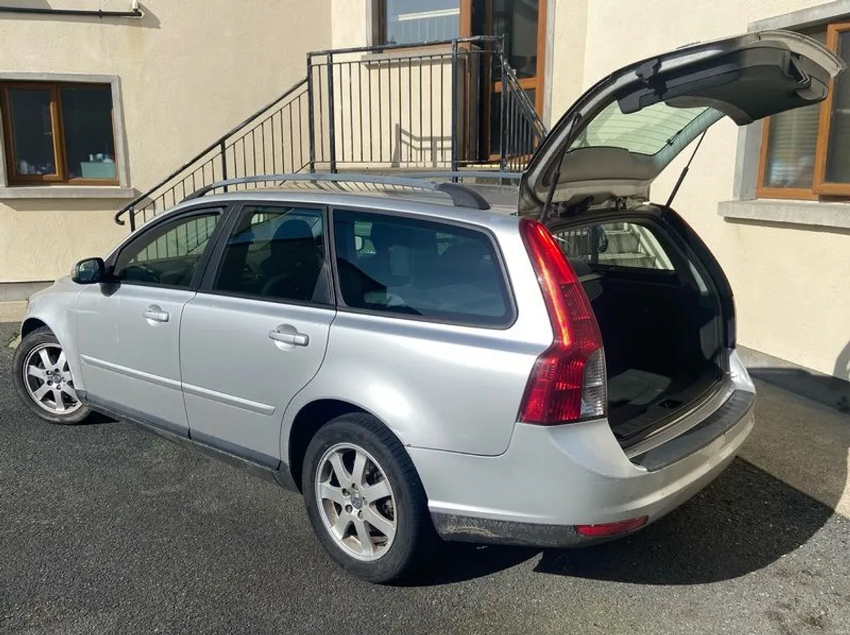 2008 Volvo V50 - Image 1