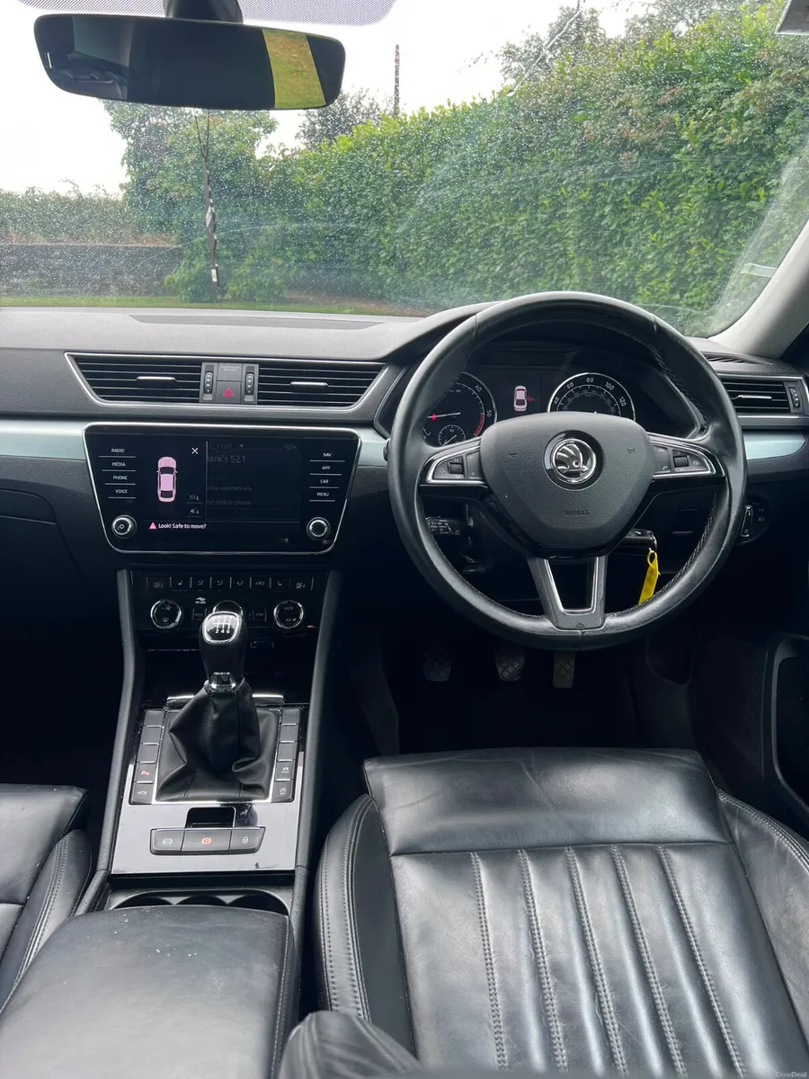 Skoda Superb 2018 - Image 3