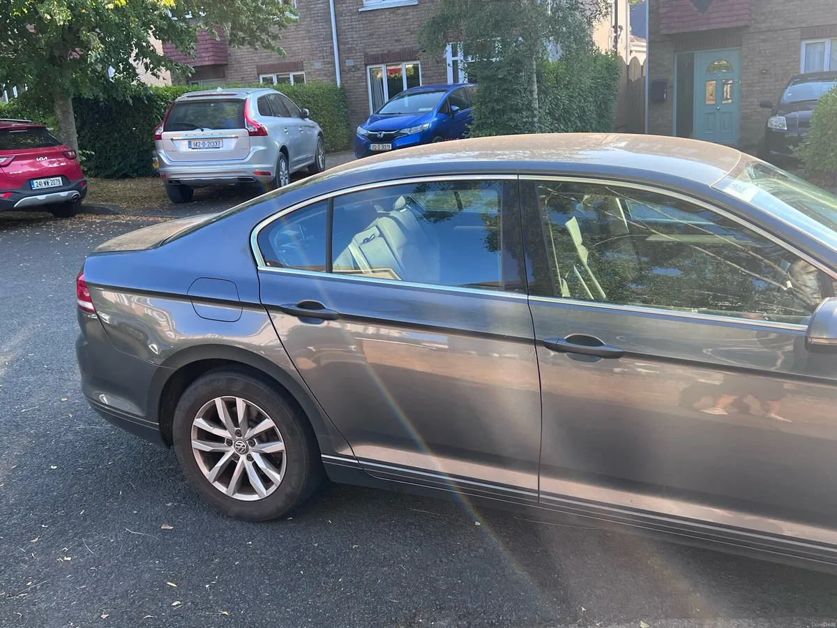 Volkswagen Passat 1.6 diesel - Image 4