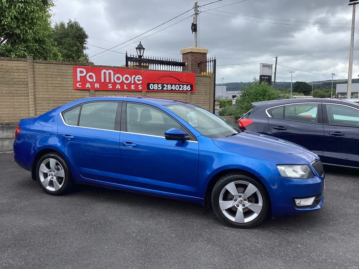 Skoda Octavia ** CAMERA - Image 2