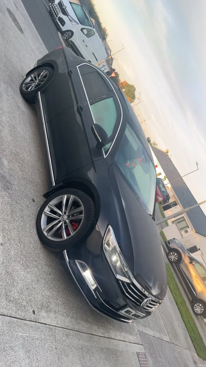 Volkswagen Passat 2018 - Image 3