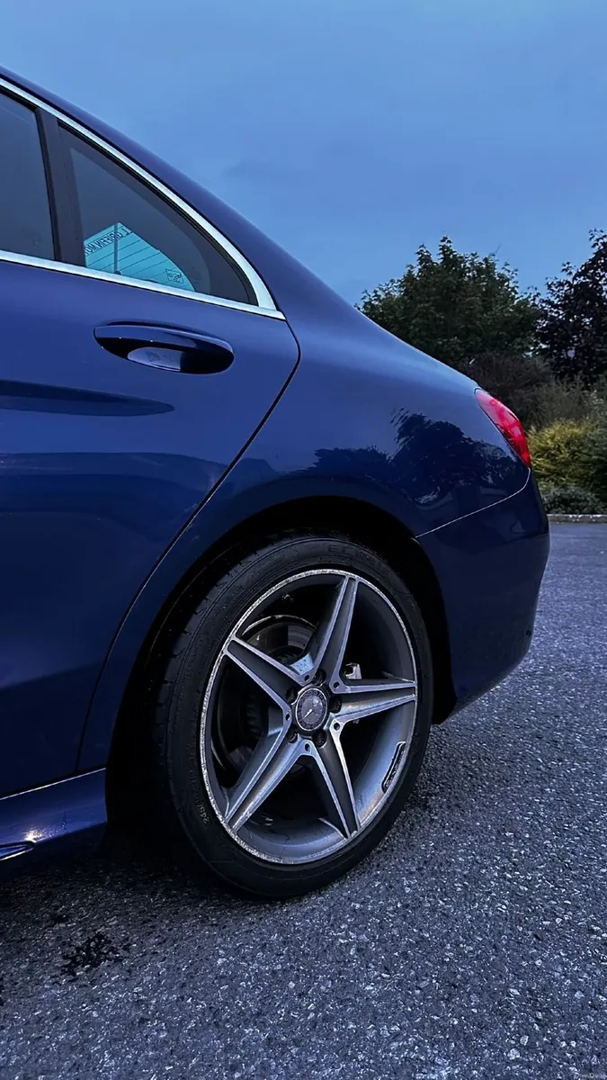Mercedes-Benz C-Class 2016 - Image 2