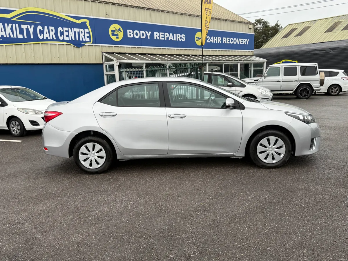 Toyota Corolla 1.4 D4D Diesel Manual - Image 5