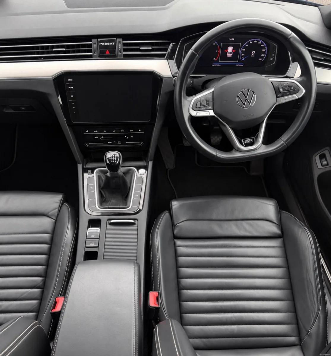 212 Volkswagen Passat 2.0 TDI 150HP R LINE - Image 4
