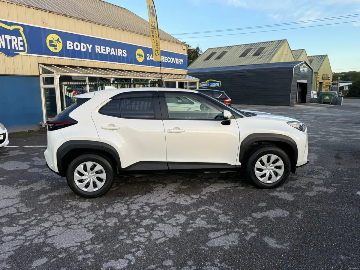 Toyota Yaris Cross SelfCharging Hybrid - Image 5