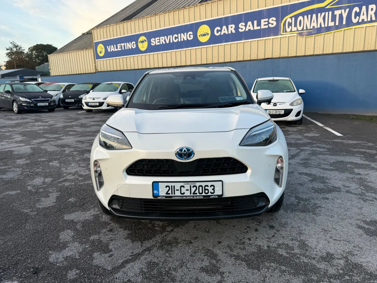 Toyota Yaris Cross SelfCharging Hybrid - Image 3