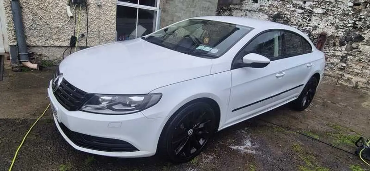 2015 Volkswagen CC - Image 4