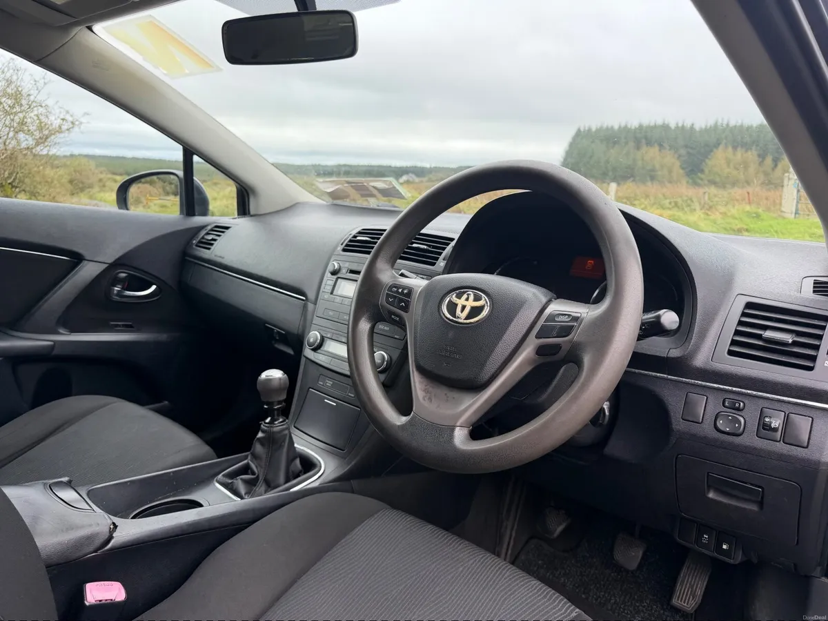 Toyota Avensis 2010 2.0 Diesel - Image 6