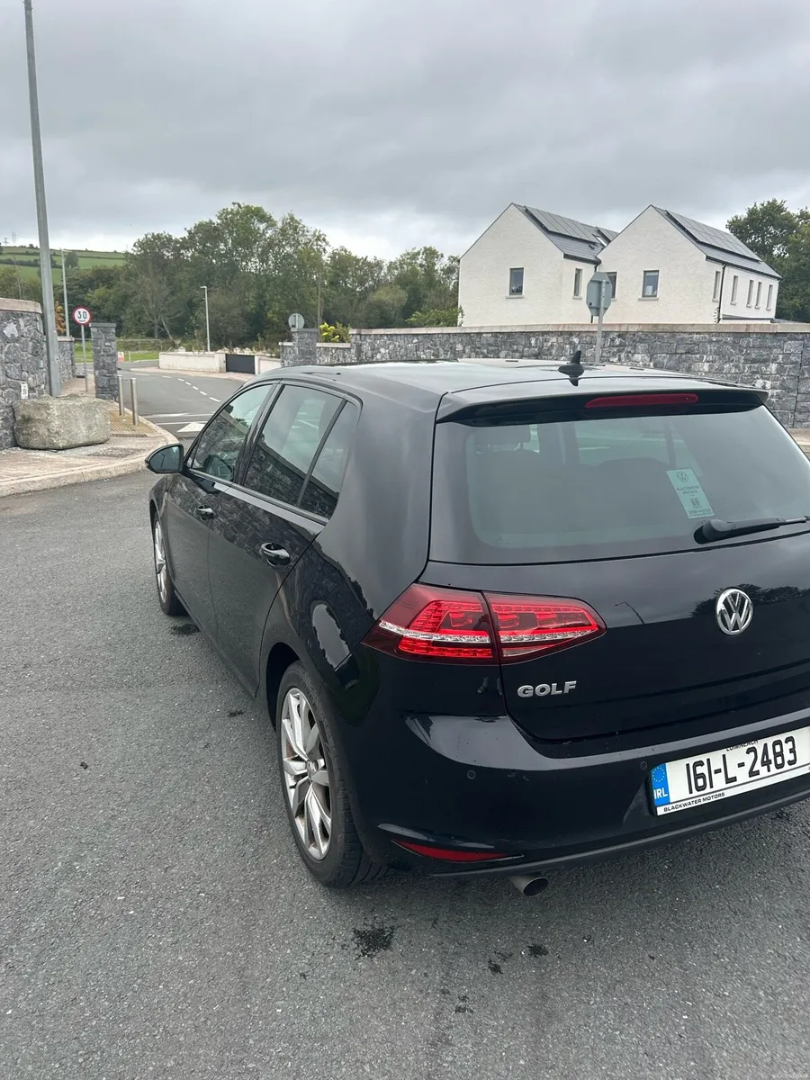 2016 Volkswagen Golf, 1.6 TDI, Bluemotion. - Image 3