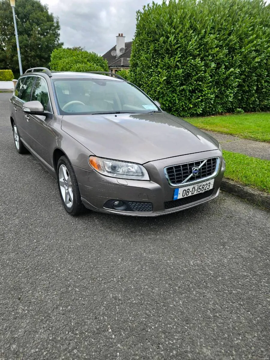 Volvo V70 2.5 petrol - Image 6