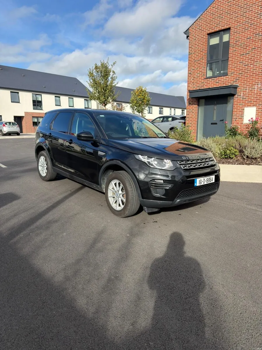 Land Rover Discovery 2.0 TD4 - LOW MILEAGE - Image 1