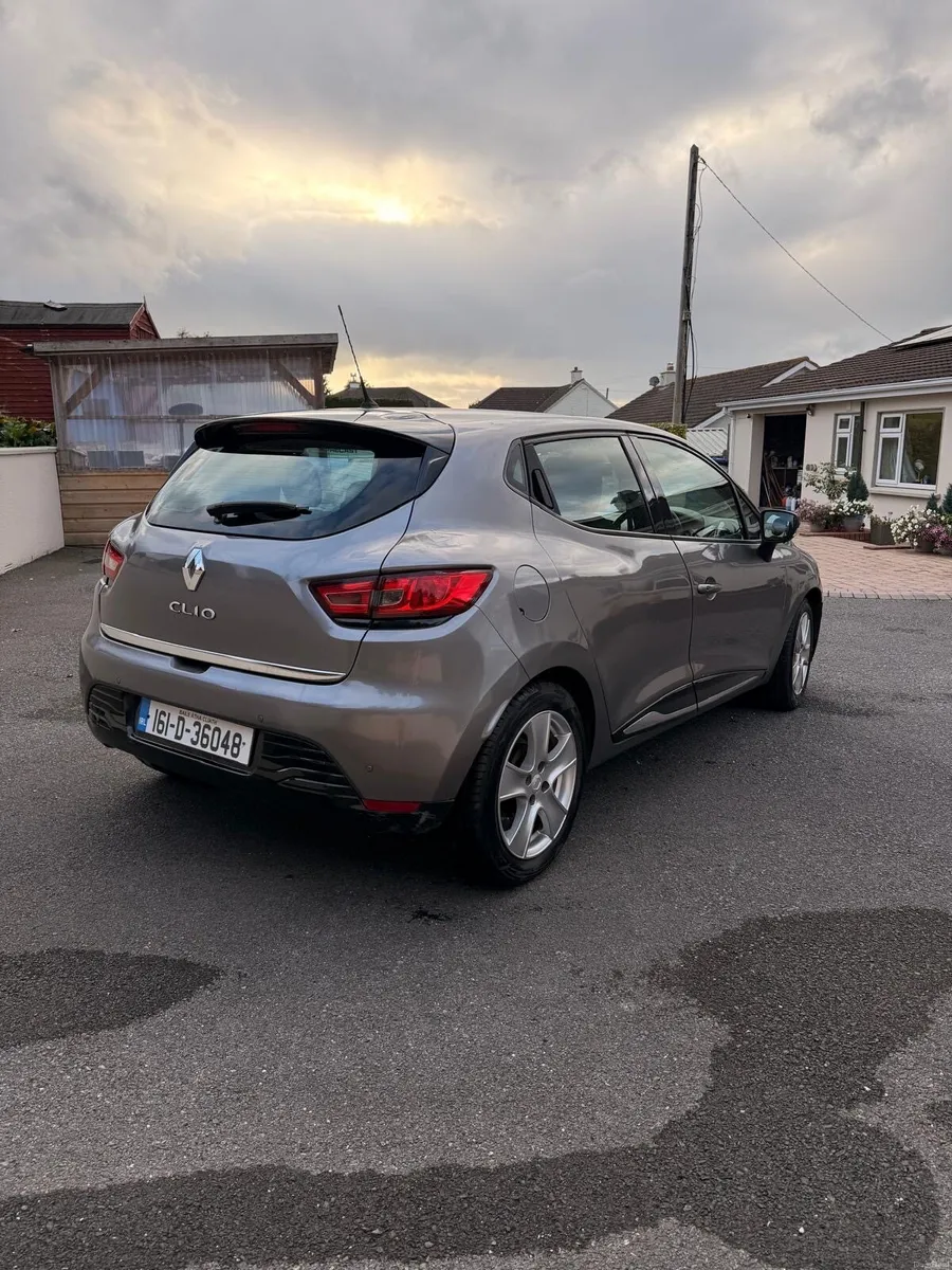 2016 Renault Clio Dynamique - Image 3