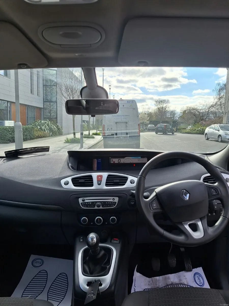 Renault Grand Scenic 2010 - Image 2