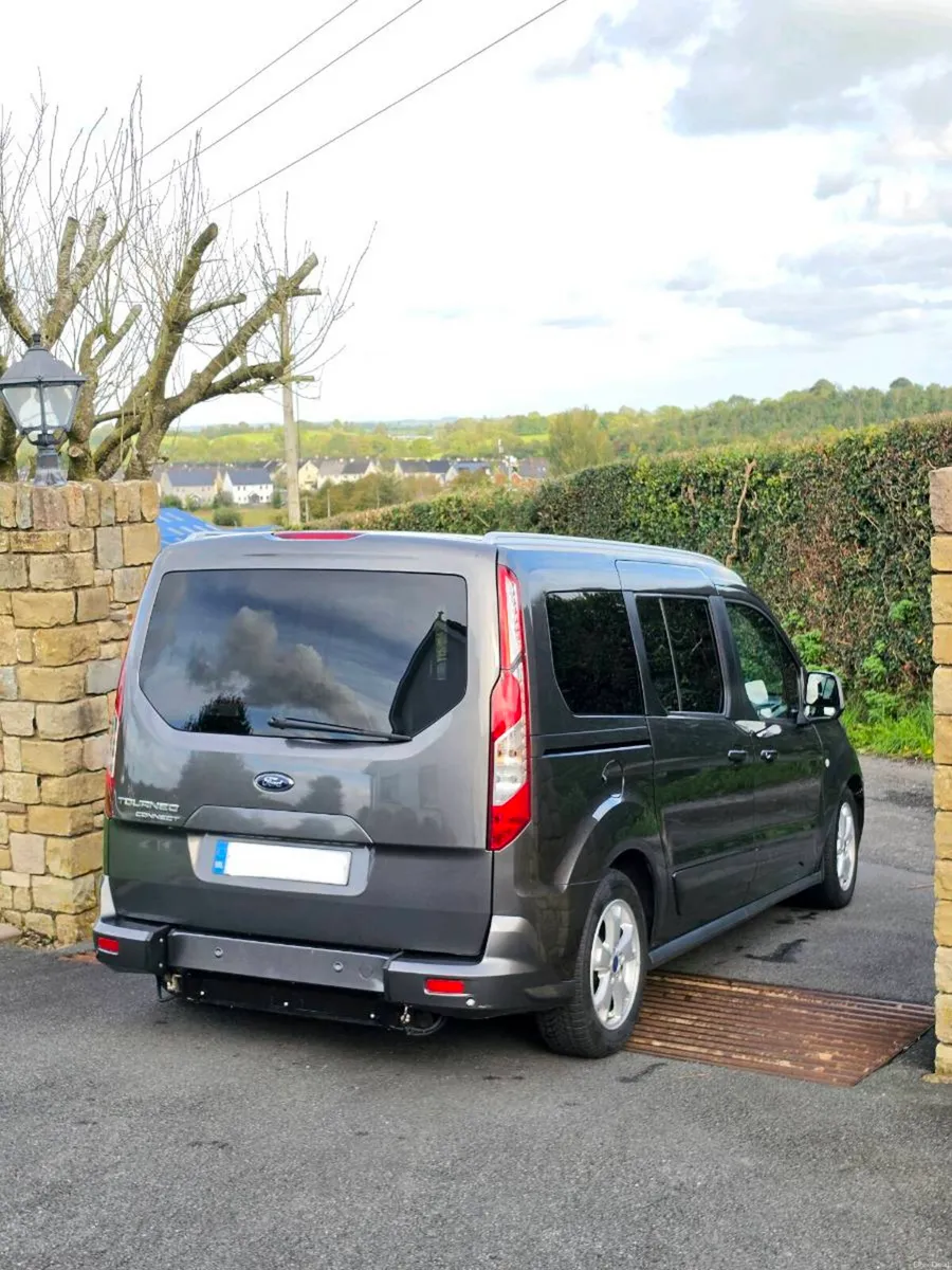 2017 Ford Tourneo Connect WAV - Image 4