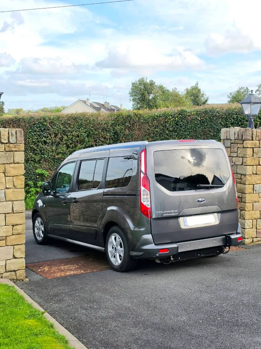 2017 Ford Tourneo Connect WAV - Image 5