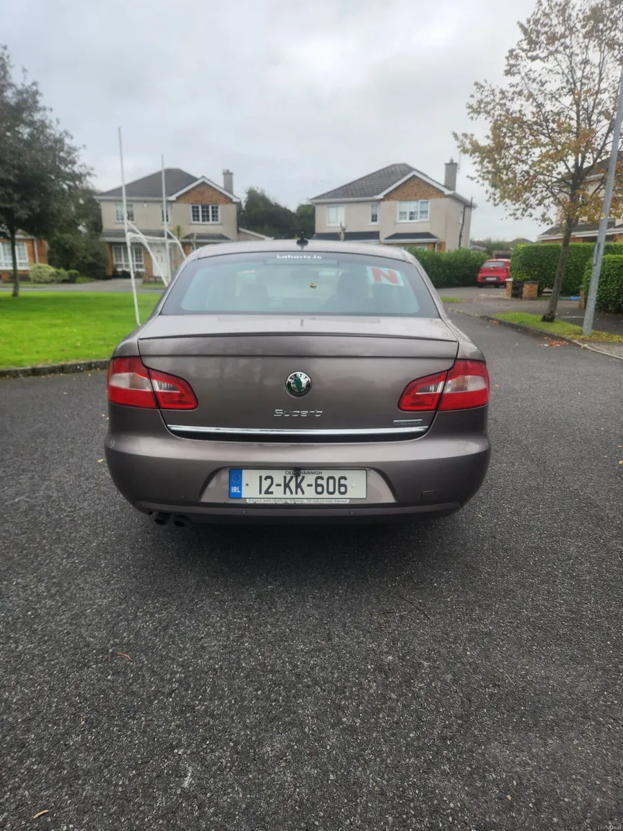 2012 Skoda Superb - Image 2