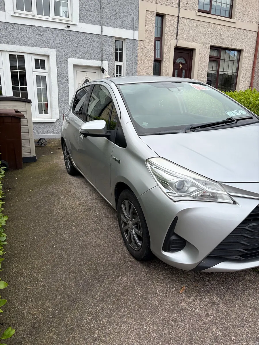 Toyota Vitz (Yaris)  2017 - Image 5