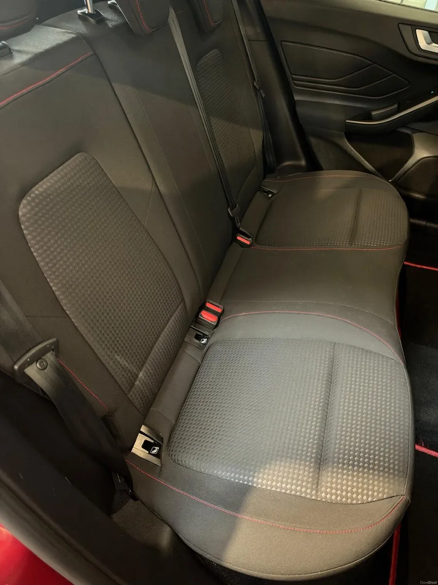 FORD FOCUS ST LINE 2020 - Image 4