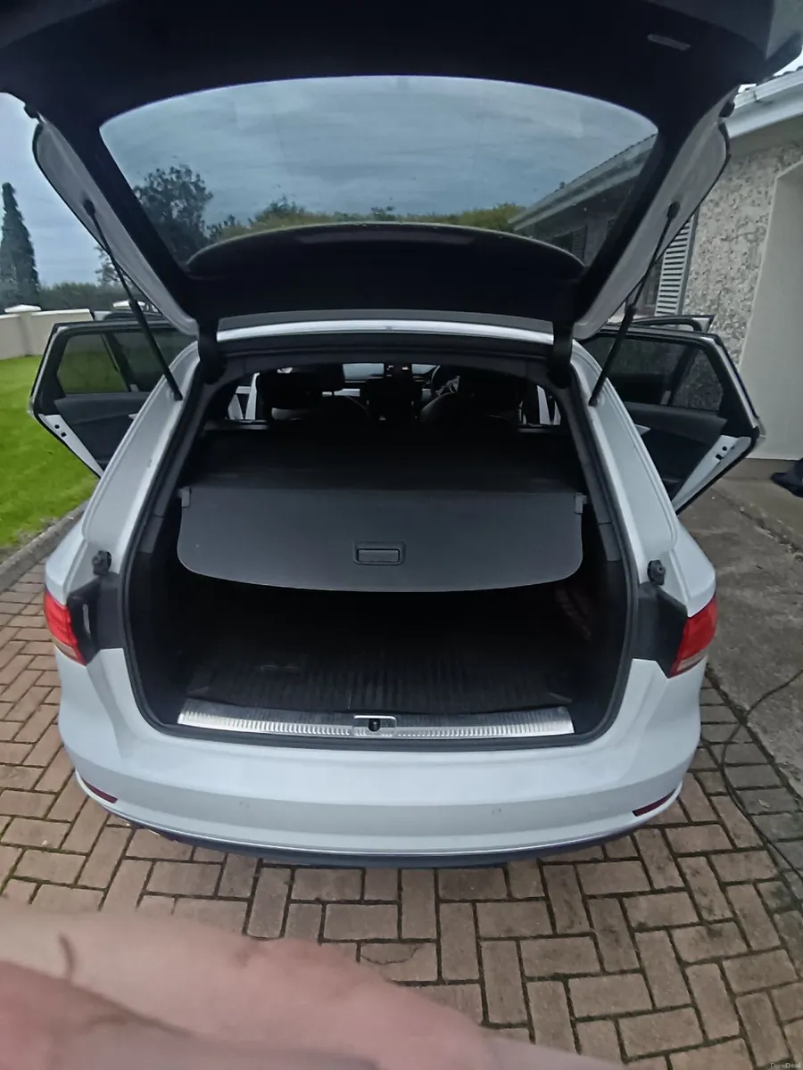 Audi A4 2017 - Image 5