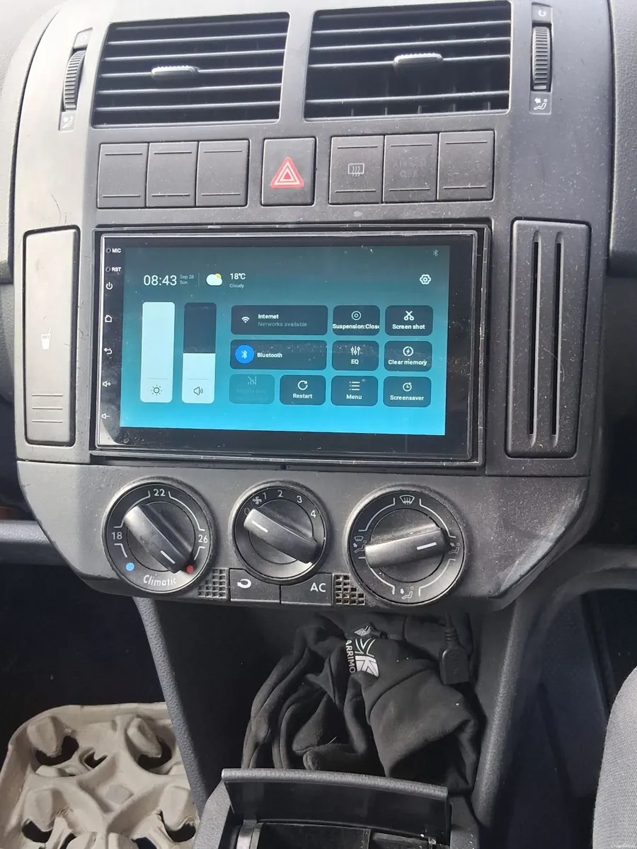 Volkswagen Polo 2008 - Image 2