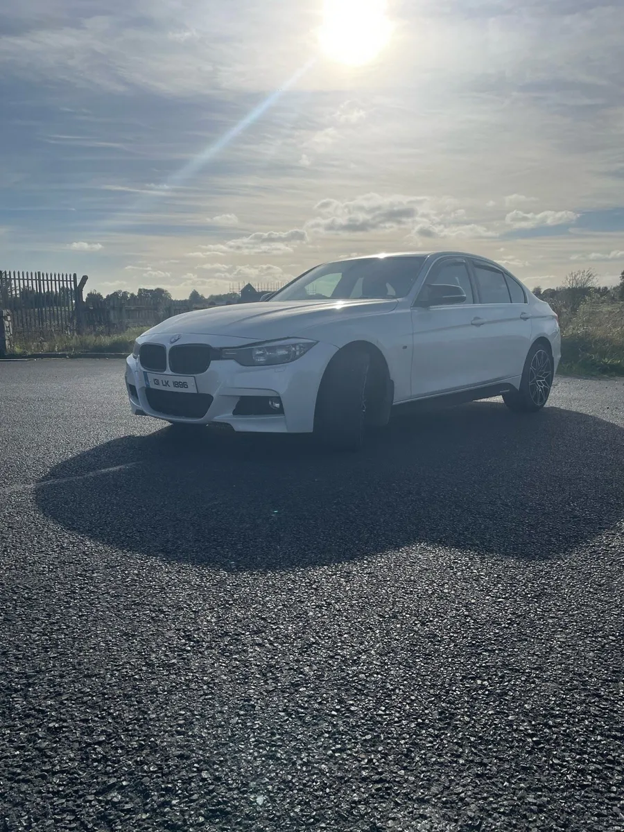 BMW 320d - Image 1