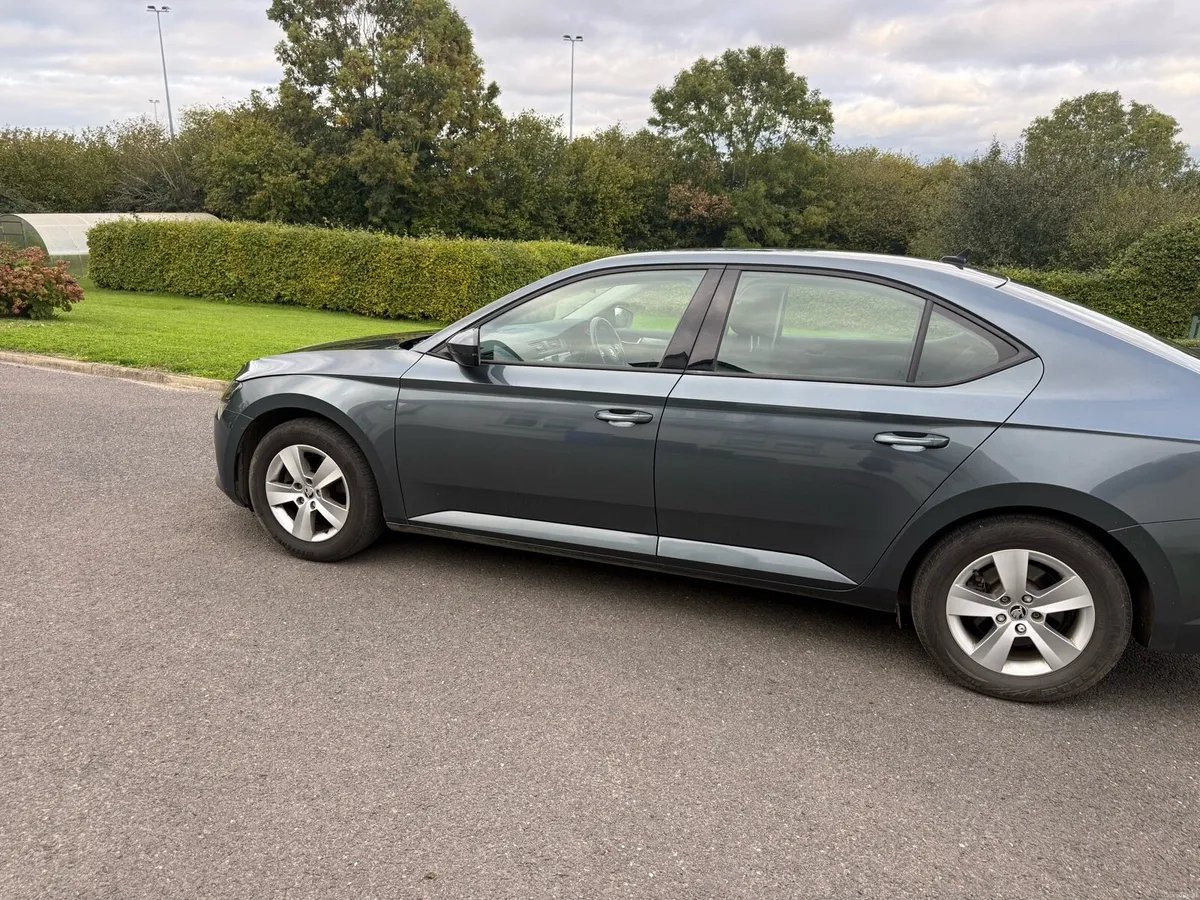 Skoda Superb - Image 2