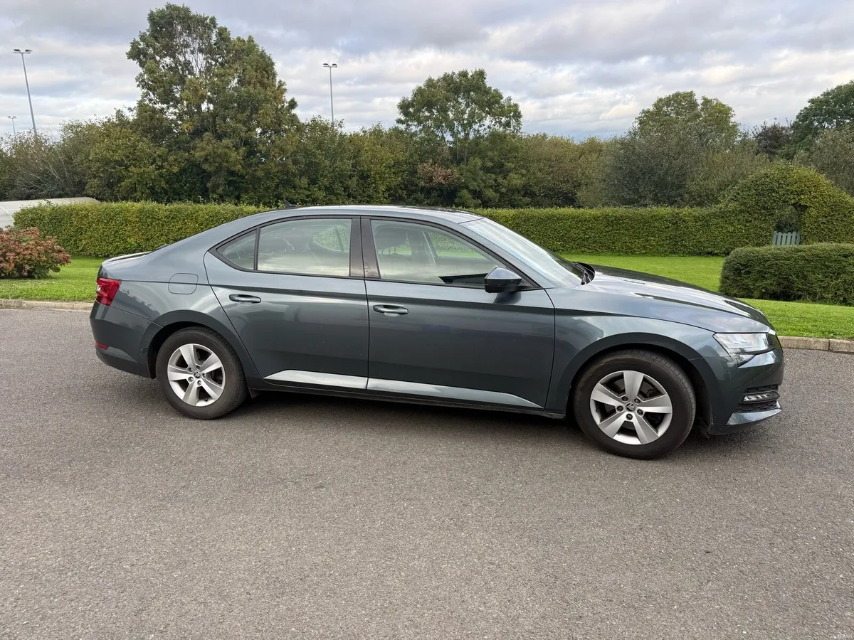 Skoda Superb - Image 6