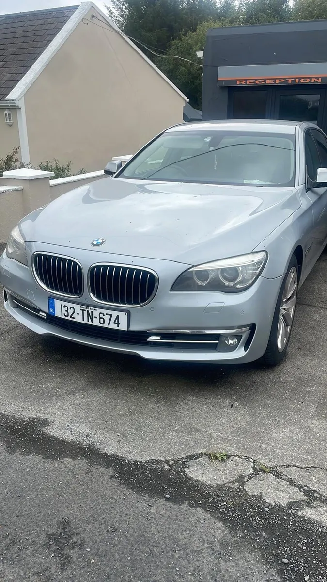 BMW 7-Series LD 2013 - Image 1