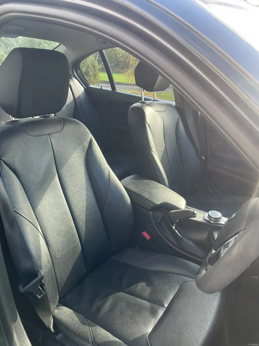 BMW 3-Series 2016 (€12,500) - Image 4