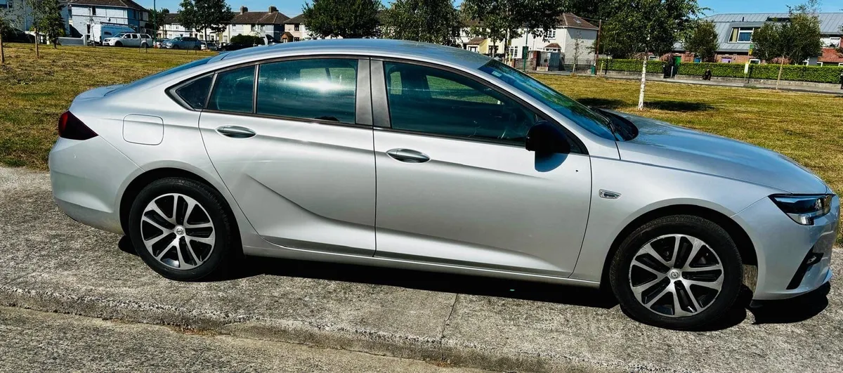Opel Insignia 2021 - Image 1