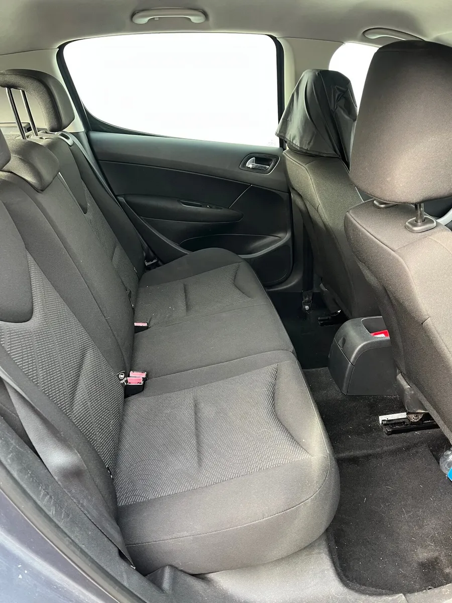 Peugeot 308 2010 - Image 4