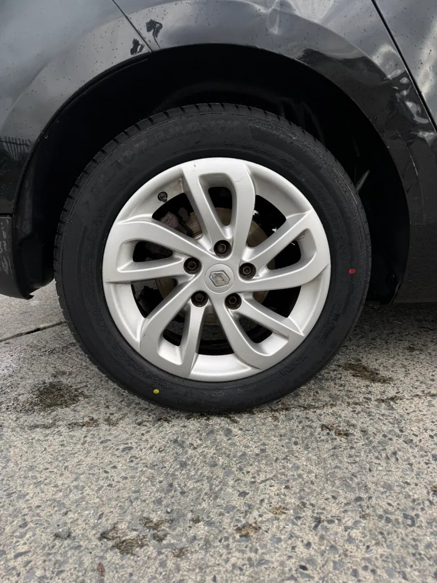 Renault Megane - Image 3