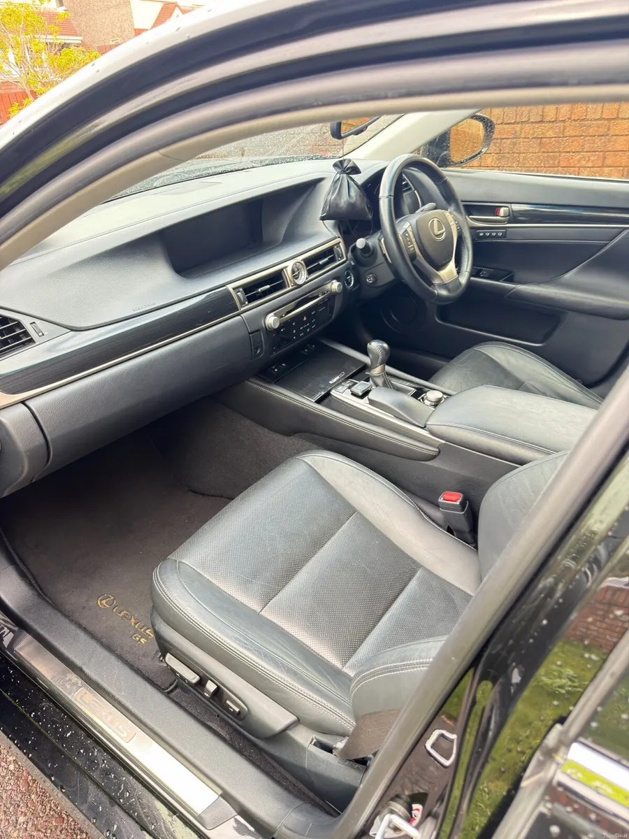 2015 Lexus GS 300h Hybrid – High Spec - Image 6