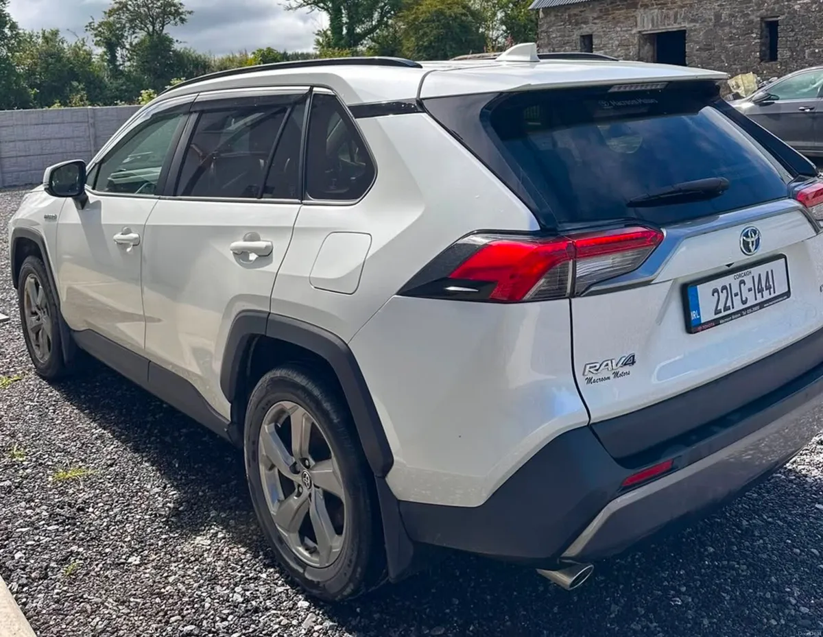Toyota RAV4 2022 - Image 3
