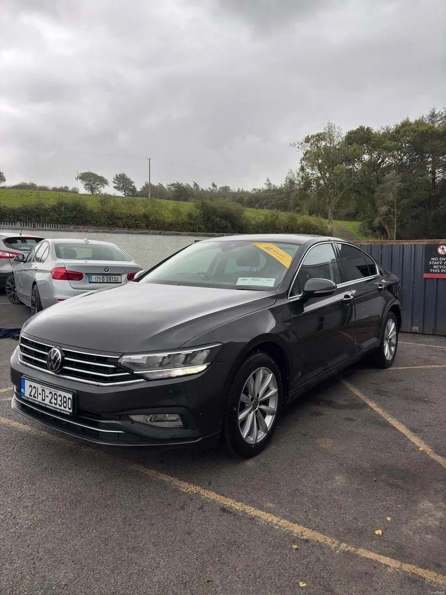 Volkswagen Passat 2022 - Image 1