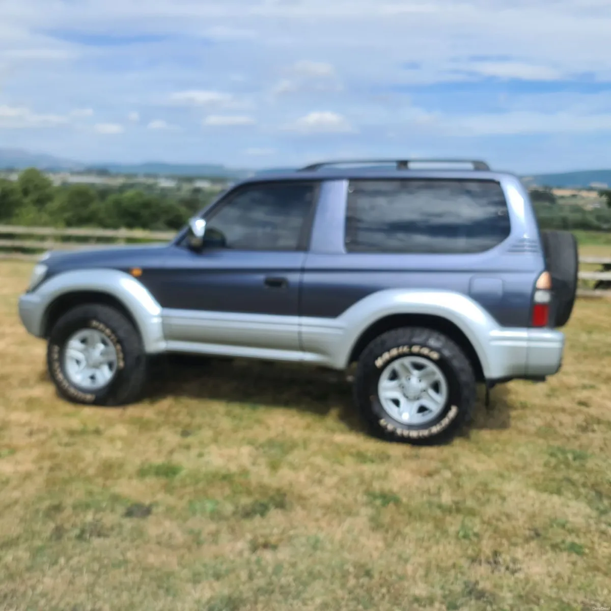 Toyota Land Cruiser 2000 - Image 3