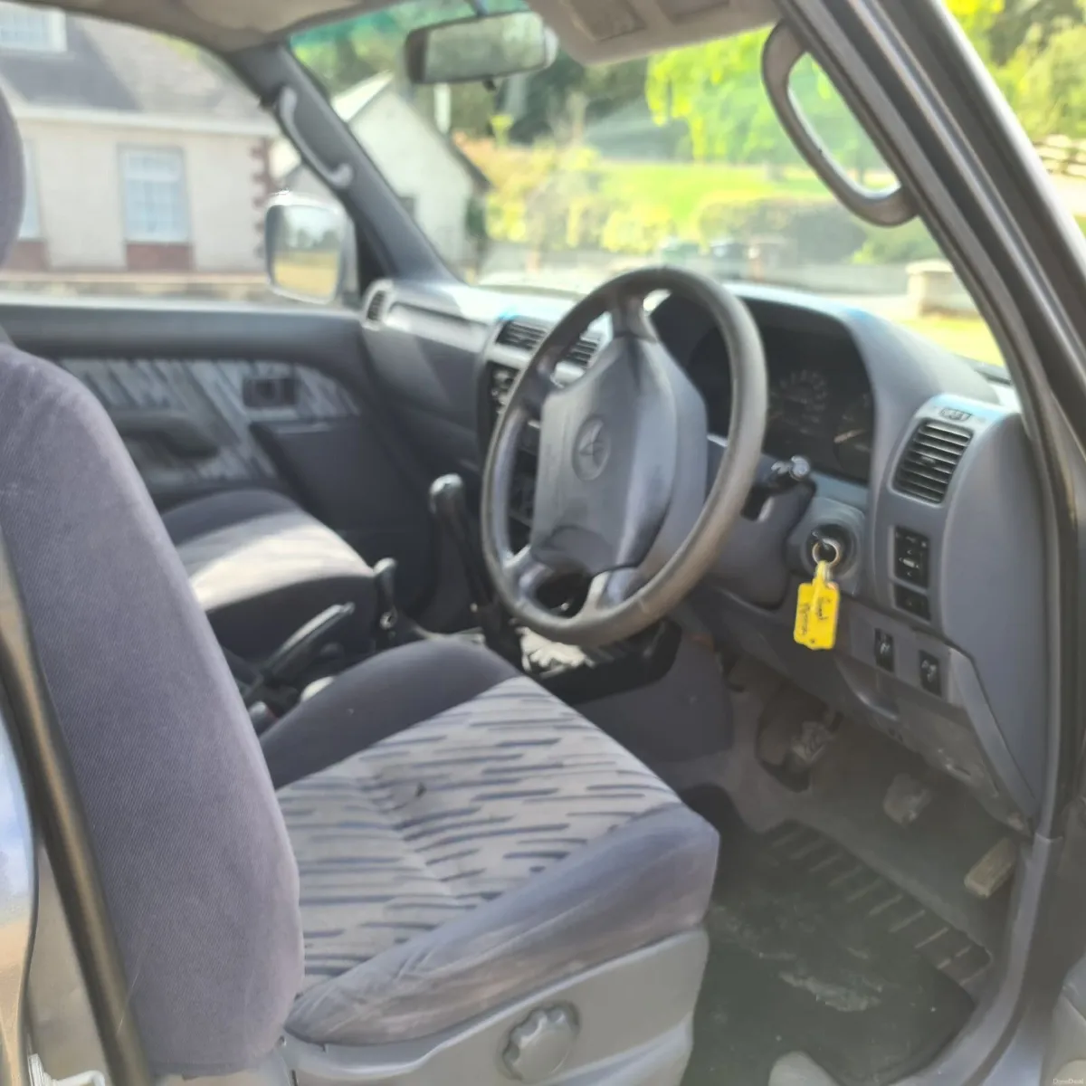Toyota Land Cruiser 2000 - Image 5
