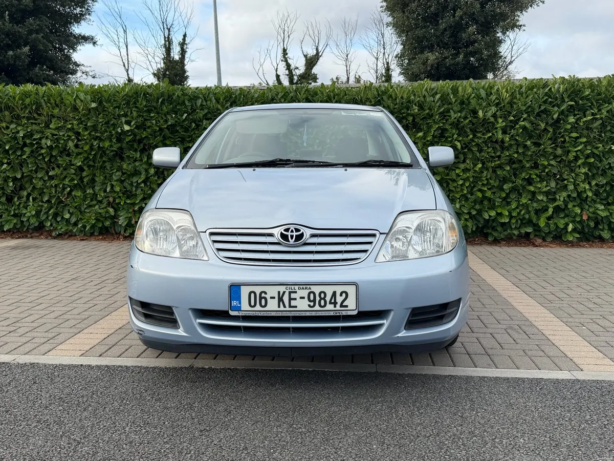 TOYOTA COROLLA 1.4 PETROL MANUAL - Image 2
