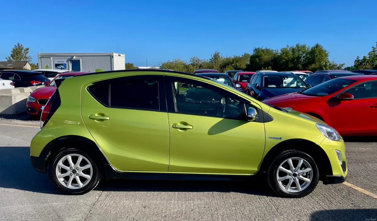 2017 TOYOTA AQUA (1.5, HYBRID, MODEL “S”) - Image 6