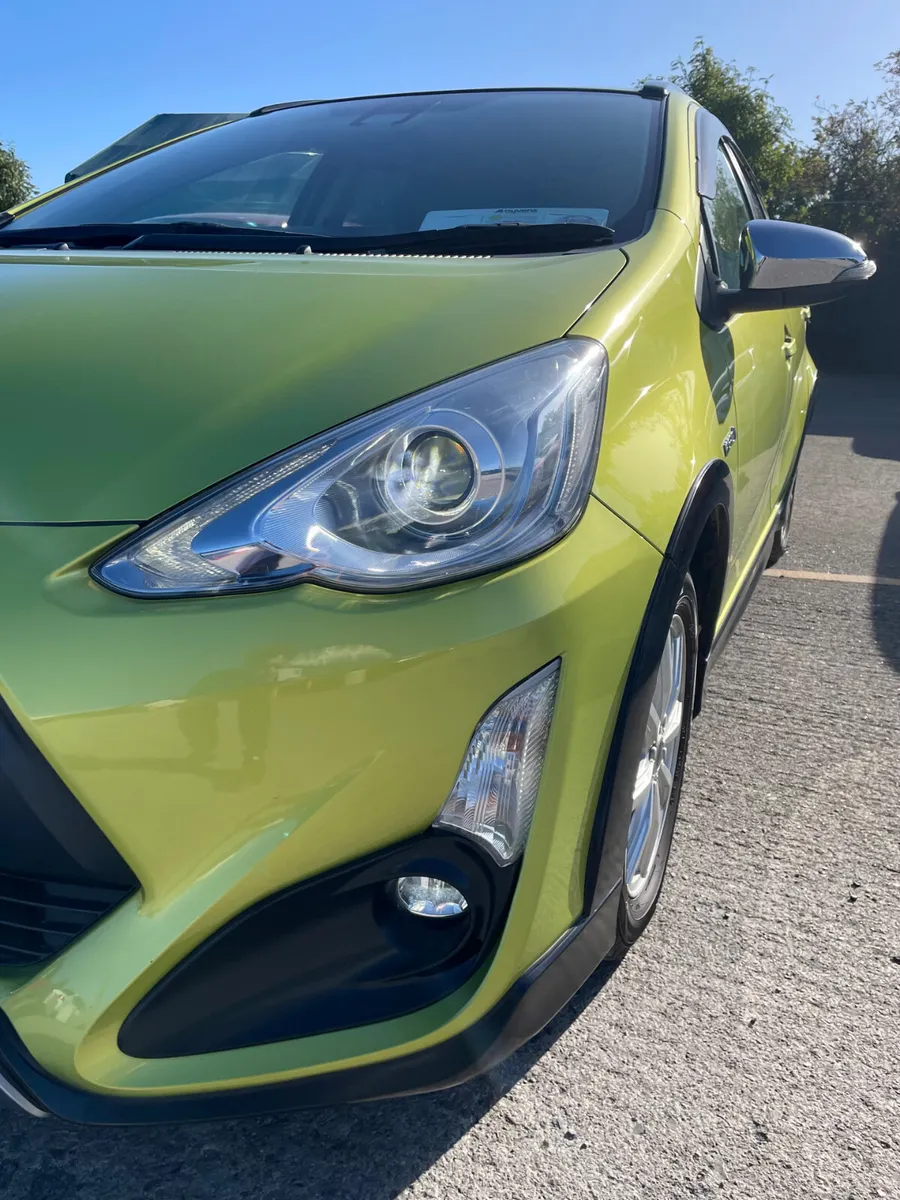 2017 TOYOTA AQUA (1.5, HYBRID, MODEL “S”) - Image 4