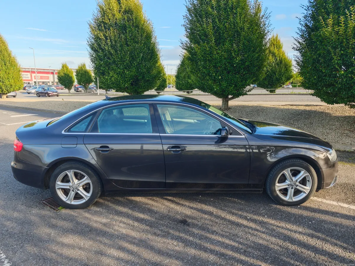 Audi A4 2013 Automatic - Image 5