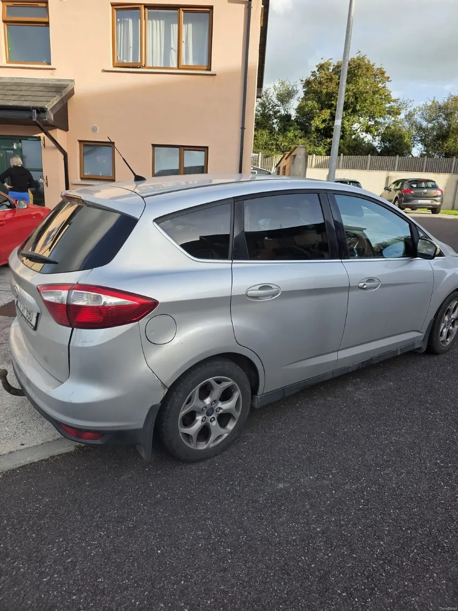 Ford C-Max 2011 - Image 1