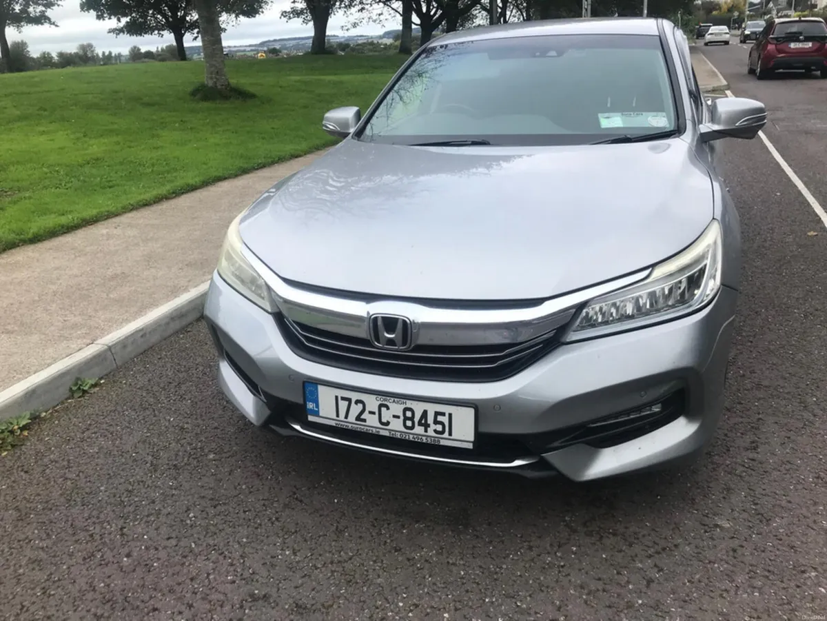 Honda Accord DAA-CR7 AUTO 4DR - Image 2