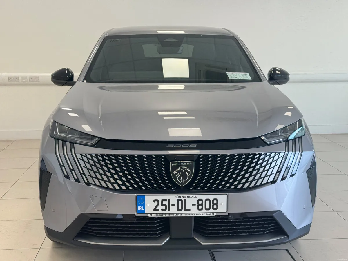 Peugeot 3008 hybrid allure 2025 - Image 2